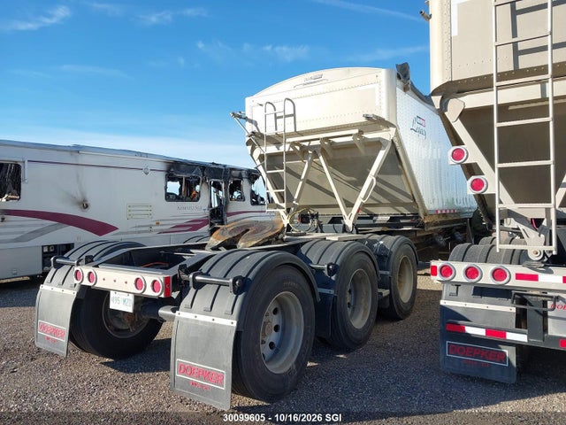 Doepker Industries Grain Lead 2024 2DEALBE31R2045002 Image 4