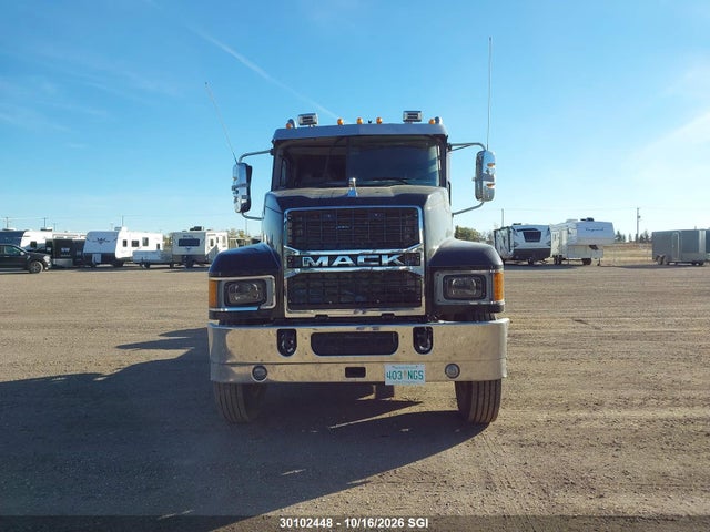 Mack Pinnacle 2024 1M1PN4GY0RM014845 Image 13