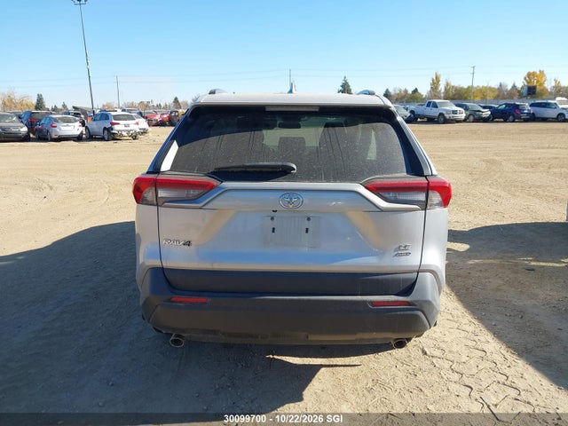 2T3B1RFV7KW061129 Toyota RAV4 LE