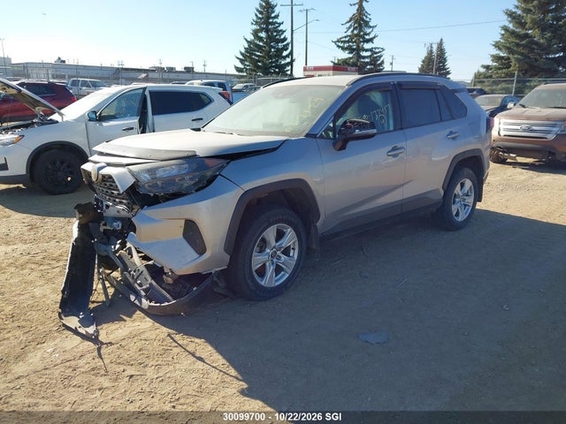 2T3B1RFV7KW061129 Toyota RAV4 LE