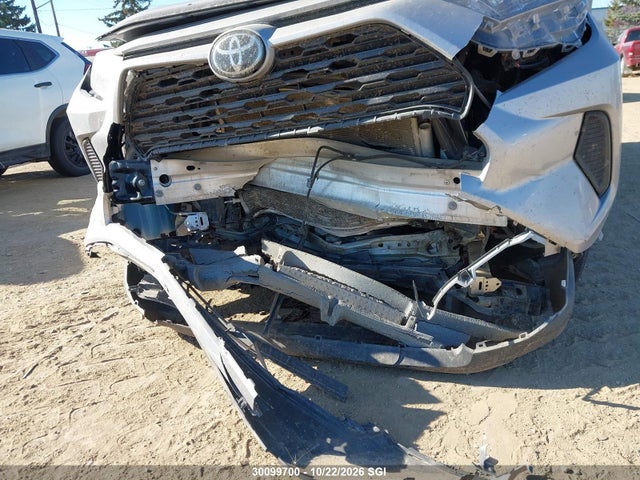 2T3B1RFV7KW061129 Toyota RAV4 LE
