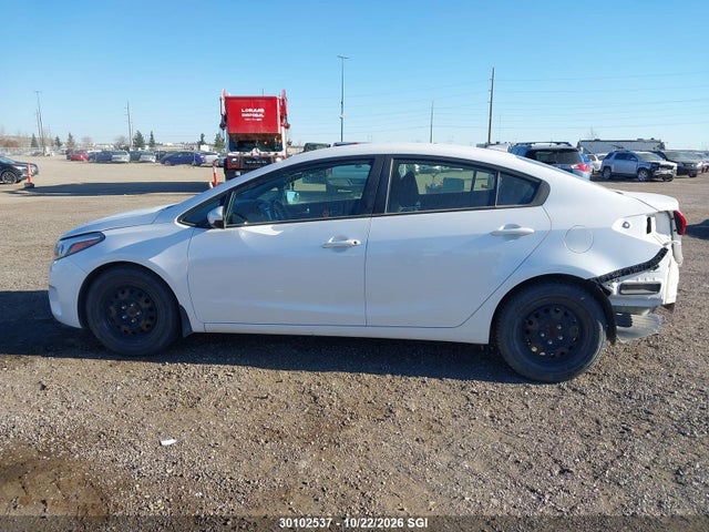 KIA Forte Lx/s 2017 3KPFL4A74HE019755 Image 15