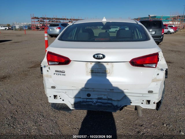 KIA Forte Lx/s 2017 3KPFL4A74HE019755 Image 17