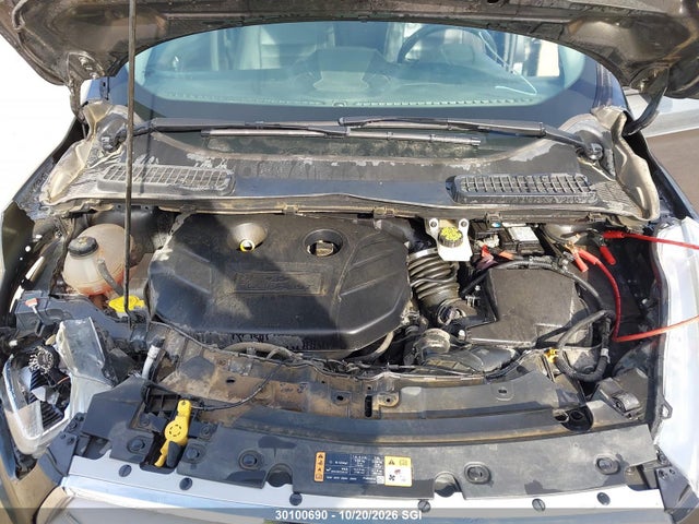 1FMCU9J92JUA37592 Ford Escape Titanium