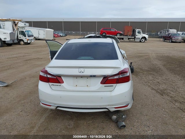 Honda ACCORD EX 2016 1HGCR2F02GA800519 Image 17