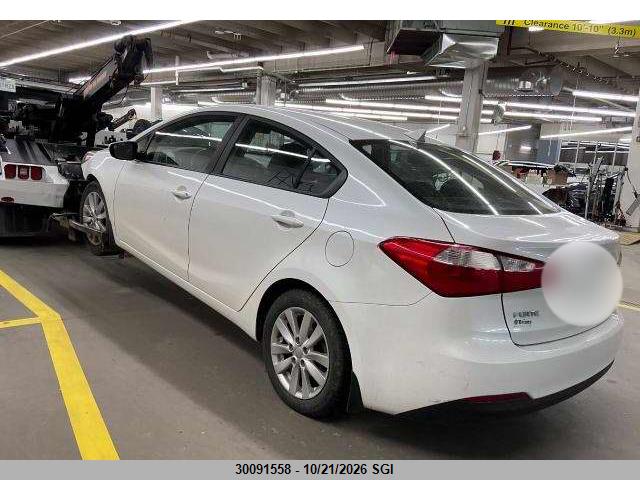 KIA FORTE LX 2016 KNAFX4A62G5585691 Image 2