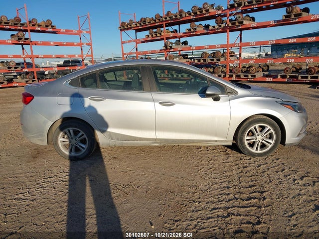 Chevrolet CRUZE LT 2018 1G1BE5SM9J7193791 Image 14