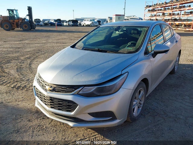 Chevrolet CRUZE LT 2018 1G1BE5SM9J7193791 Image 2