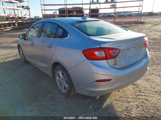 Chevrolet CRUZE LT 2018 1G1BE5SM9J7193791 Image 3