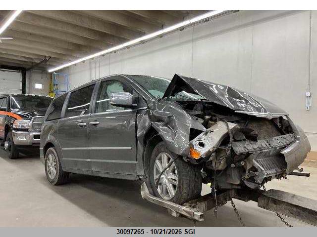 30097265 :رقم المزاد ، 2A4RR6DX8AR217773 vin ، 2010 Chrysler Town & Country Limited مزاد بيع