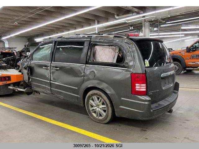 30097265 :رقم المزاد ، 2A4RR6DX8AR217773 vin ، 2010 Chrysler Town & Country Limited مزاد بيع