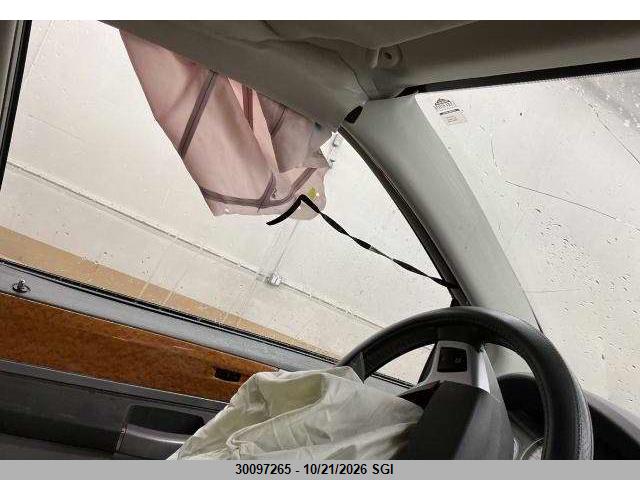 30097265 :رقم المزاد ، 2A4RR6DX8AR217773 vin ، 2010 Chrysler Town & Country Limited مزاد بيع