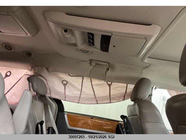 30097265 :رقم المزاد ، 2A4RR6DX8AR217773 vin ، 2010 Chrysler Town & Country Limited مزاد بيع