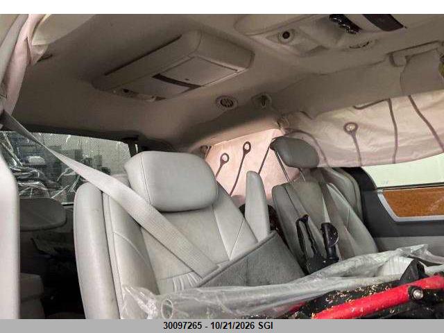 30097265 :رقم المزاد ، 2A4RR6DX8AR217773 vin ، 2010 Chrysler Town & Country Limited مزاد بيع