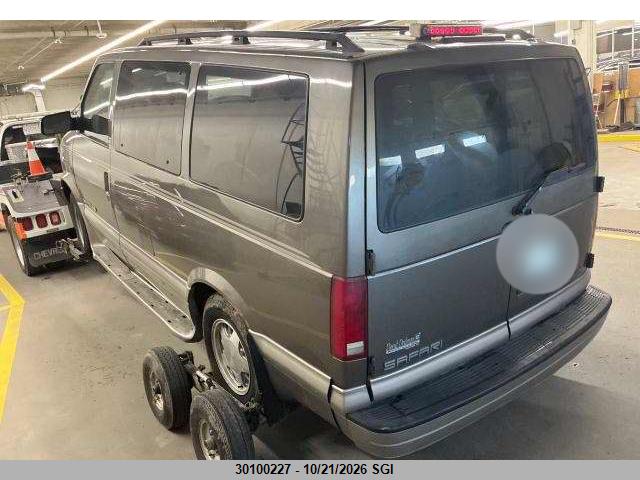 30100227 :رقم المزاد ، 1GKEL19X82B511664 vin ، 2002 Gmc Safari Xt مزاد بيع