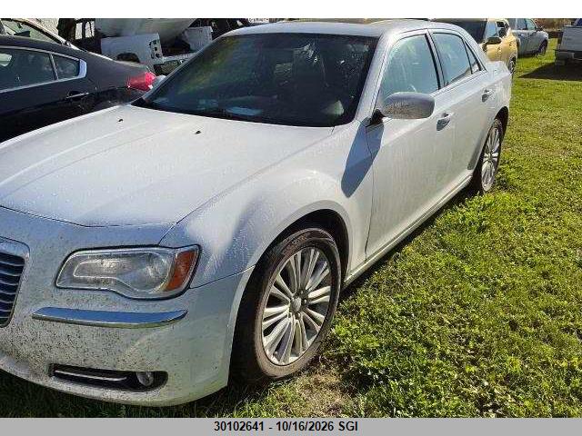 Chrysler 300 2014 2C3CCARG9EH383292 Image 2