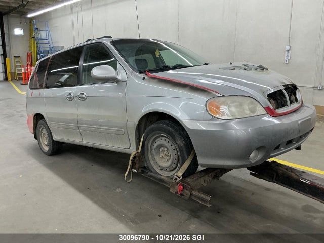 30096790 :رقم المزاد ، KNDUP131636397206 vin ، 2003 Kia Sedona Ex/lx مزاد بيع