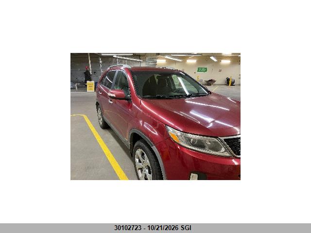2015 5XYKTCA62FG598762 main image