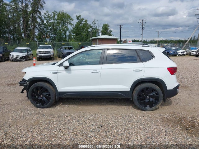 Volkswagen TAOS SE 2024 3VVVX7B27RM043447 Image 14