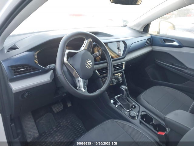 Volkswagen TAOS SE 2024 3VVVX7B27RM043447 Image 7