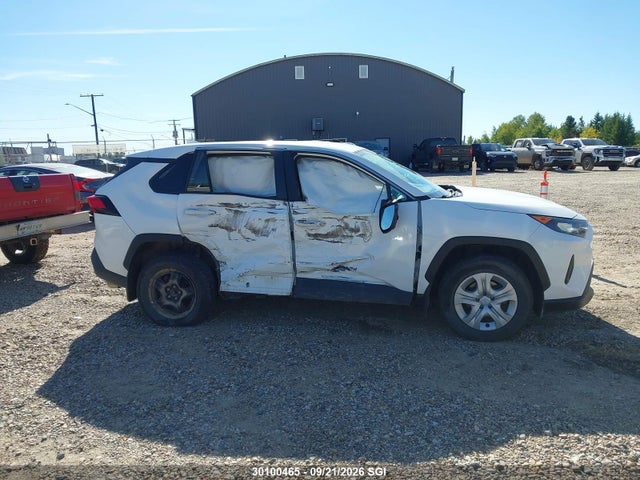 2T3B1RFV2NC276925 Toyota RAV4 LE