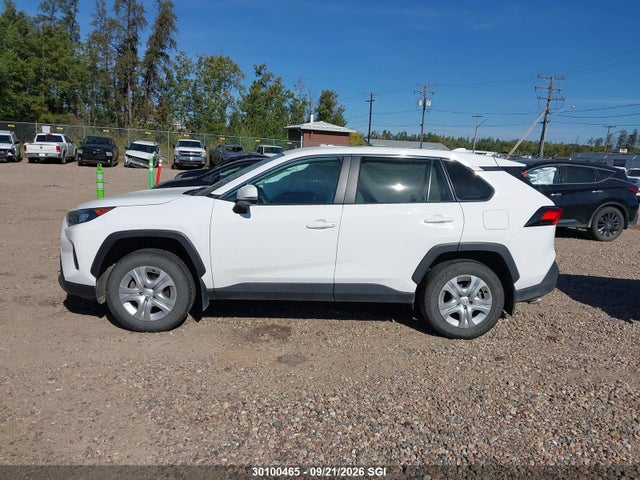 2T3B1RFV2NC276925 Toyota RAV4 LE