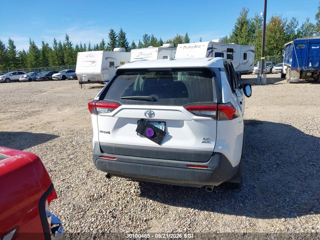 2T3B1RFV2NC276925 Toyota RAV4 LE