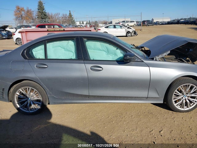 3MW89FF08P8D37211 BMW 330XI