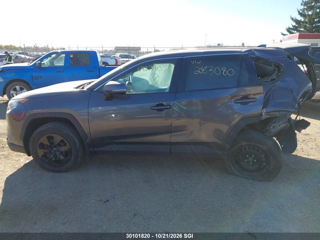 2T3B1RFV9NC283080 Toyota RAV4 LE