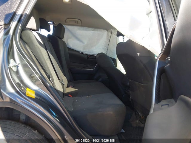 2T3B1RFV9NC283080 Toyota RAV4 LE