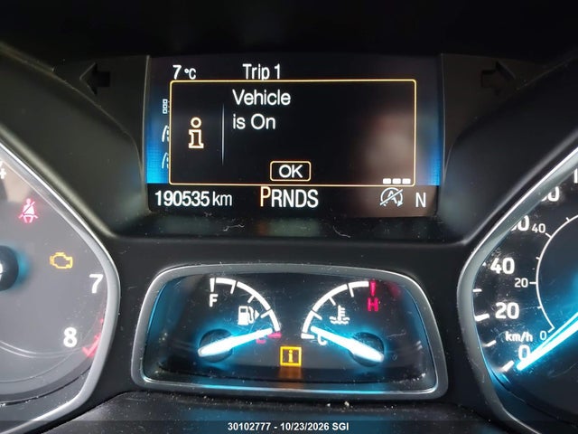 1FMCU9HD6KUC10607 Ford ESCAPE SEL