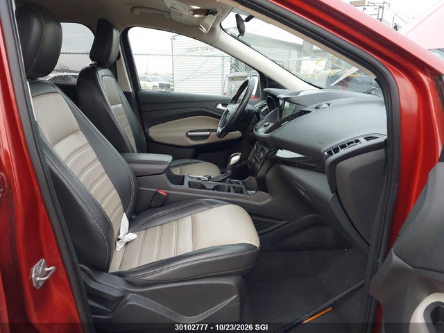 1FMCU9HD6KUC10607 Ford ESCAPE SEL