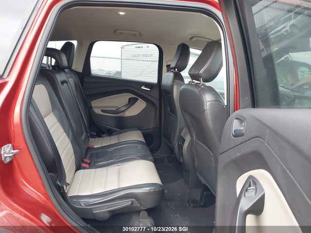 1FMCU9HD6KUC10607 Ford ESCAPE SEL