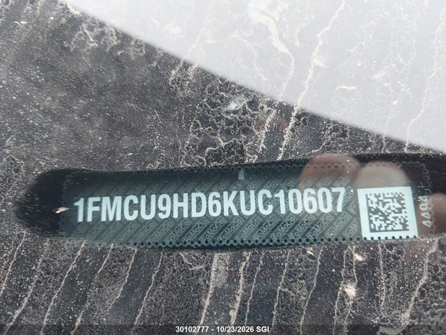 1FMCU9HD6KUC10607 Ford ESCAPE SEL