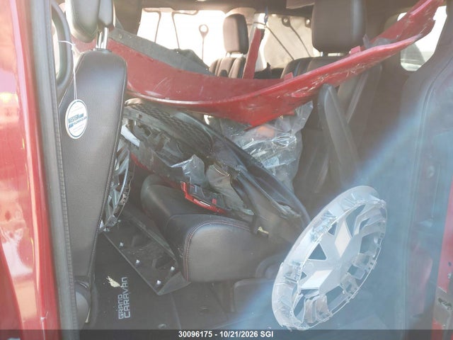 30096175 :رقم المزاد ، 2C4RDGEG3FR681294 vin ، 2015 Dodge Grand Caravan R/t مزاد بيع