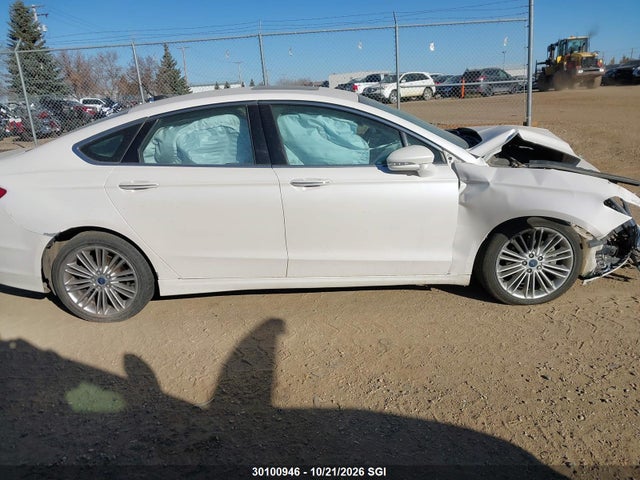 3FA6P0T95FR201326 Ford FUSION SE