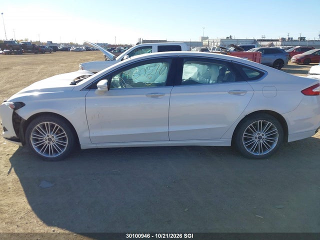 3FA6P0T95FR201326 Ford FUSION SE