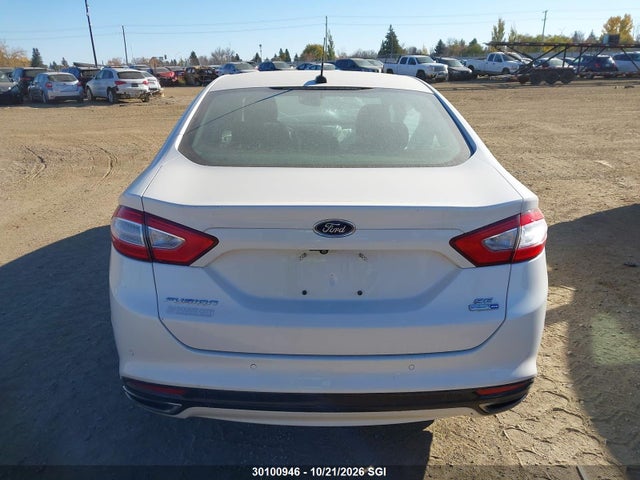 3FA6P0T95FR201326 Ford FUSION SE