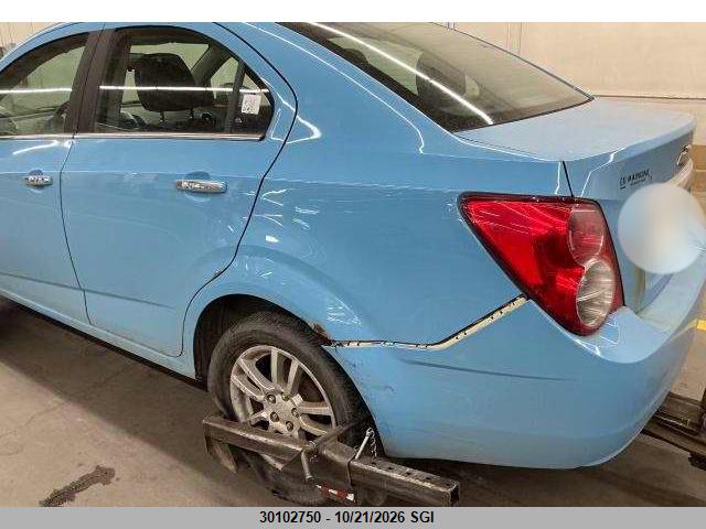 Chevrolet SONIC LT 2014 1G1JC5EH5E4153862 Image 2