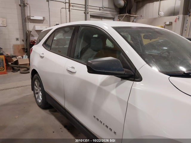 Chevrolet EQUINOX LS 2018 2GNAXREVXJ6294273 Image 14