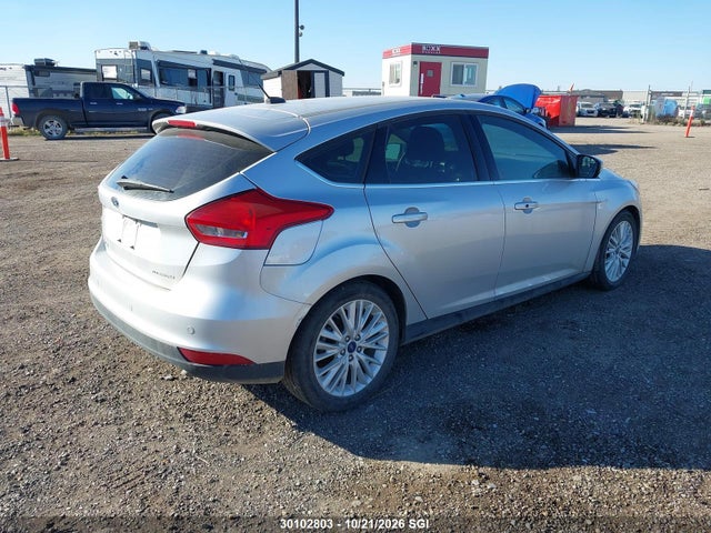 1FADP3N24JL296395 Ford Focus Titanium