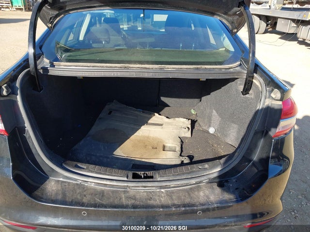 3FA6P0H78HR389379 Ford FUSION SE