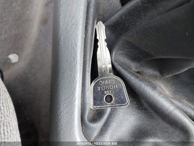 30102913 :رقم المزاد ، JHMEJ6538WS805457 vin ، 1998 Honda Civic Lx مزاد بيع