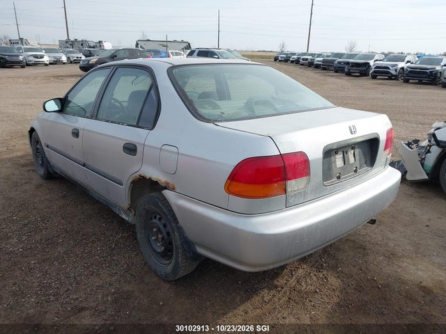 30102913 :رقم المزاد ، JHMEJ6538WS805457 vin ، 1998 Honda Civic Lx مزاد بيع