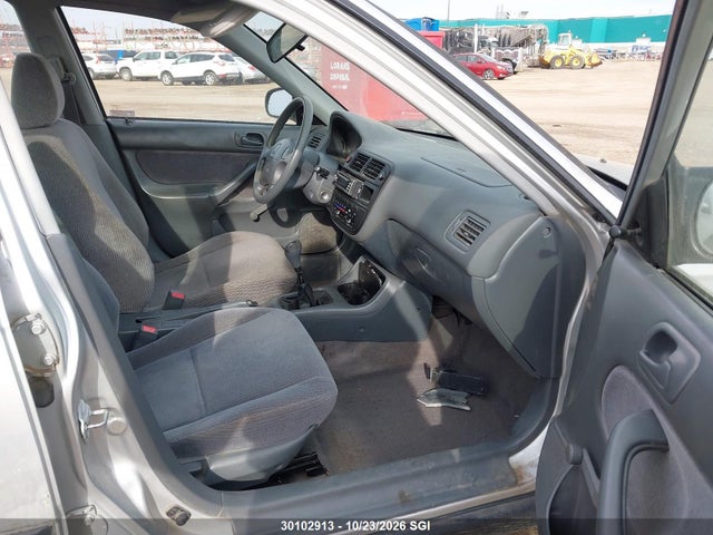 30102913 :رقم المزاد ، JHMEJ6538WS805457 vin ، 1998 Honda Civic Lx مزاد بيع