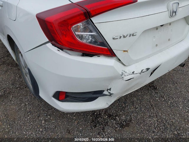 Honda Civic Lx 2018 2HGFC2E51JH009807 Image 17