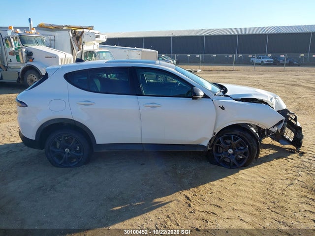 Продаж на аукціоні авто 2024 Dodge Hornet Gt, vin: ZACNDFAN5R3A40631, номер лоту: 30100452