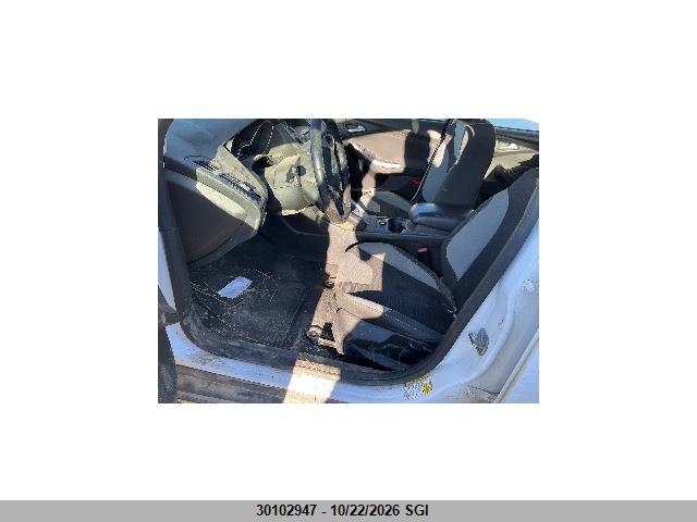 1FADP3F23EL220705 Ford FOCUS SE