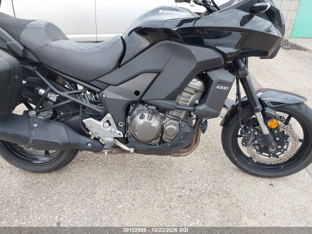 30102989 :رقم المزاد ، JKALZCA14EA010473 vin ، 2014 Kawasaki Klz1000a مزاد بيع