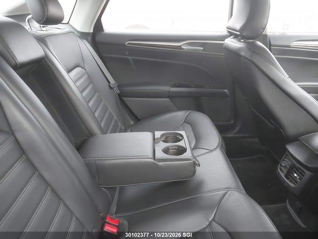 3FA6P0T96GR107392 Ford FUSION SE
